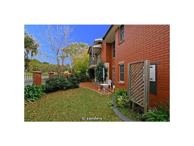 14 Oatley Parade (cnr Larool Ave), Oatley NSW 2223