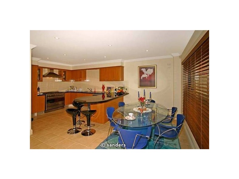 14 Oatley Parade (cnr Larool Ave), Oatley NSW 2223