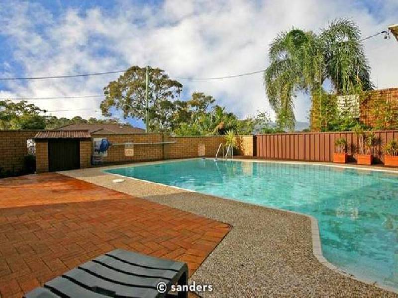 Pine Street, Lugarno NSW 2210