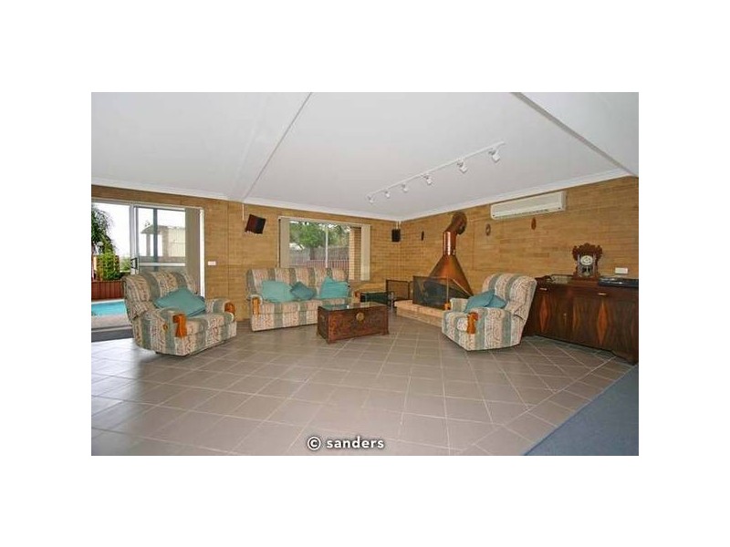Pine Street, Lugarno NSW 2210