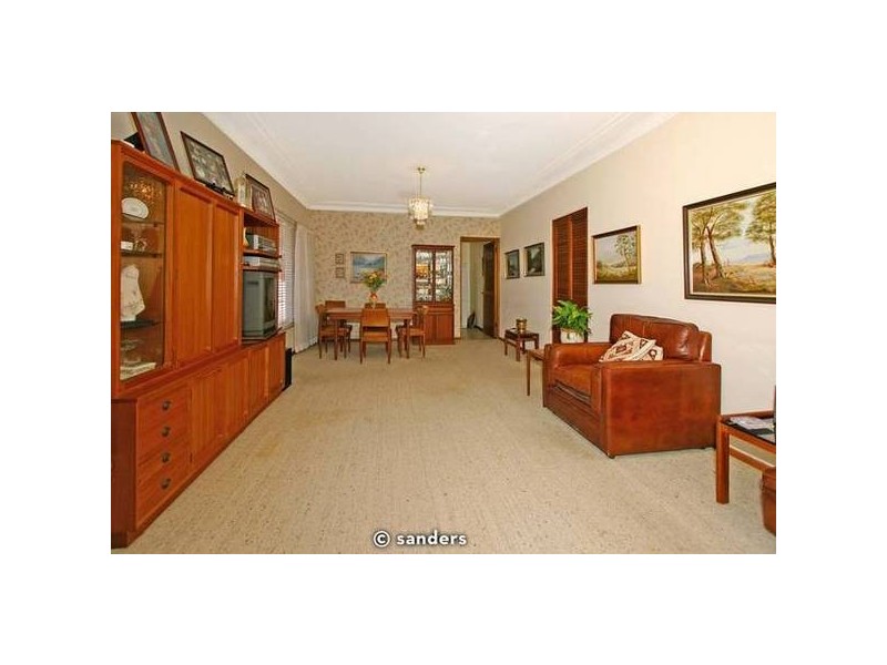 Oatley Avenue, Oatley NSW 2223