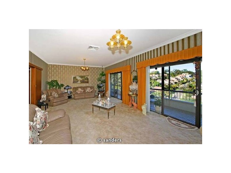 Wren Place, Lugarno NSW 2210