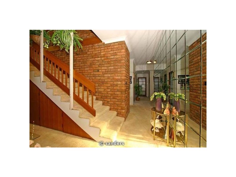 Wren Place, Lugarno NSW 2210