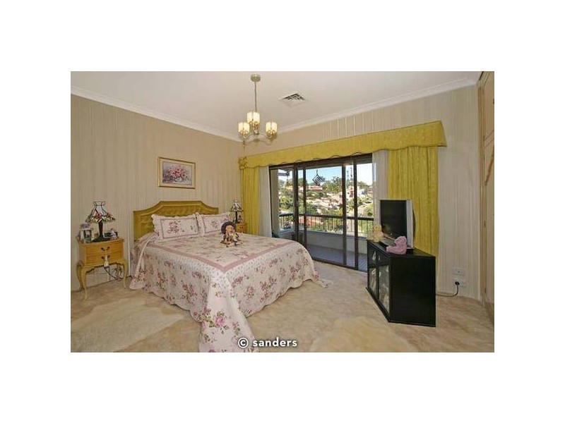 Wren Place, Lugarno NSW 2210