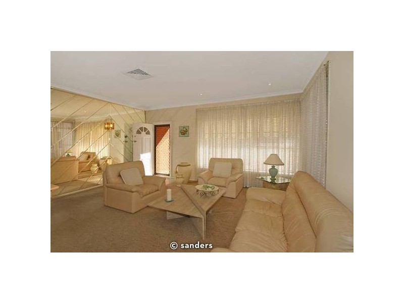 Lorraine St, Peakhurst Heights NSW 2210