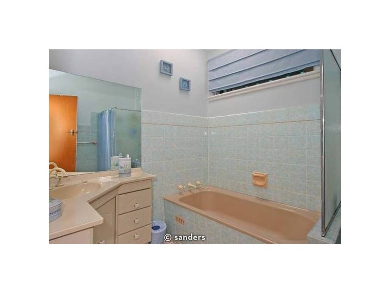 Lorraine St, Peakhurst Heights NSW 2210