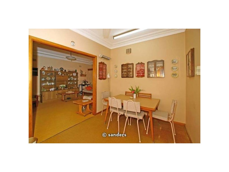 2 Blackbutt Avenue, Lugarno NSW 2210