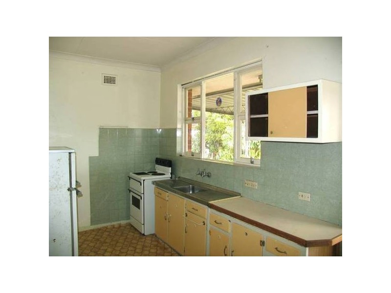 133 Belmore Rd, Peakhurst NSW 2210