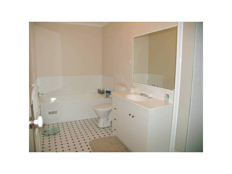 1/91 Baumans Road, Peakhurst NSW 2210