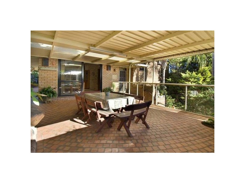 11 Maple Street, Lugarno NSW 2210