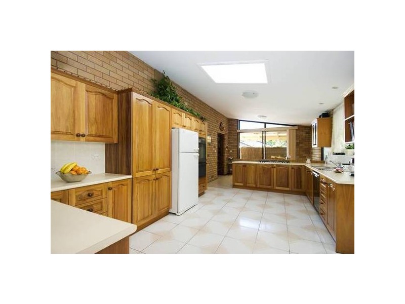 11 Maple Street, Lugarno NSW 2210