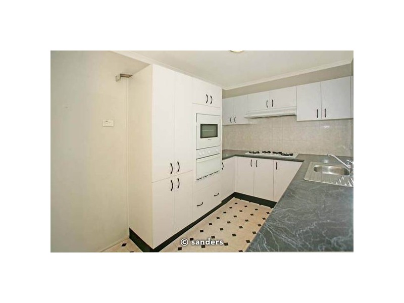 3/33 Kerrie Crescent, Peakhurst NSW 2210