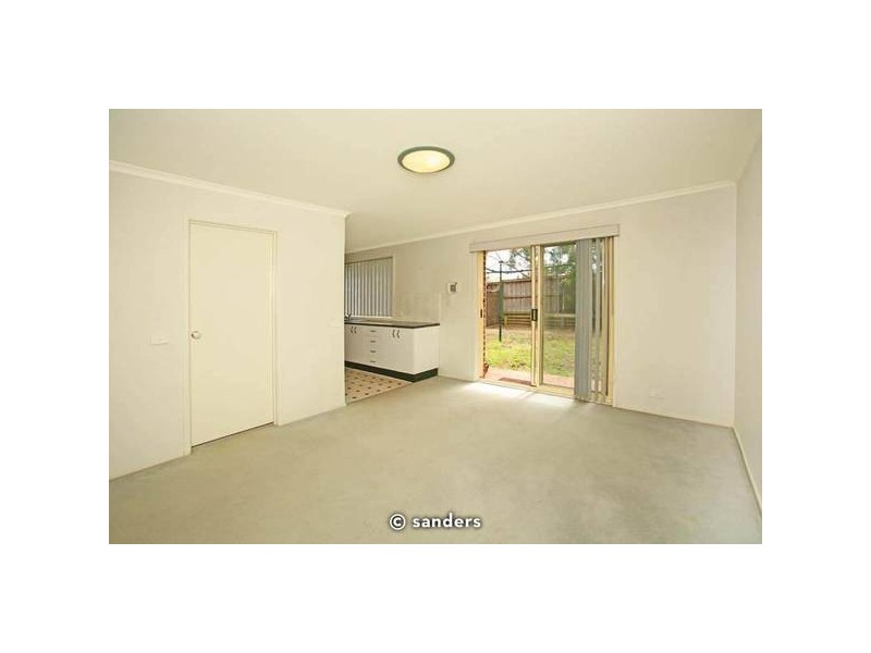 3/33 Kerrie Crescent, Peakhurst NSW 2210