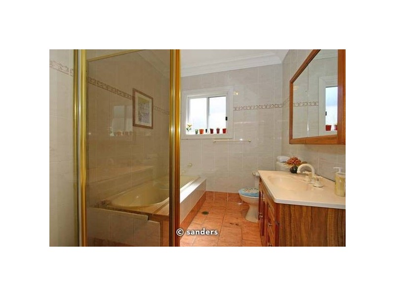 8 Roberts Avenue, Mortdale NSW 2223