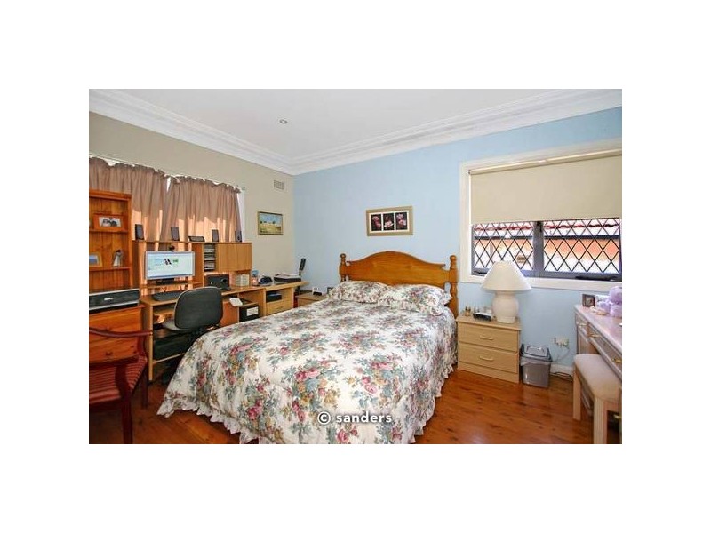 8 Roberts Avenue, Mortdale NSW 2223