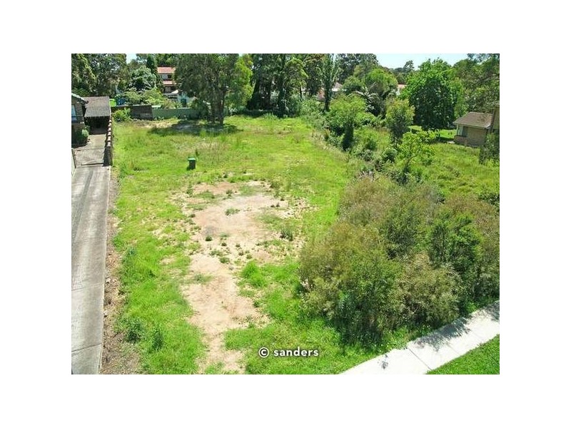 10 Clarendon Road, Peakhurst NSW 2210