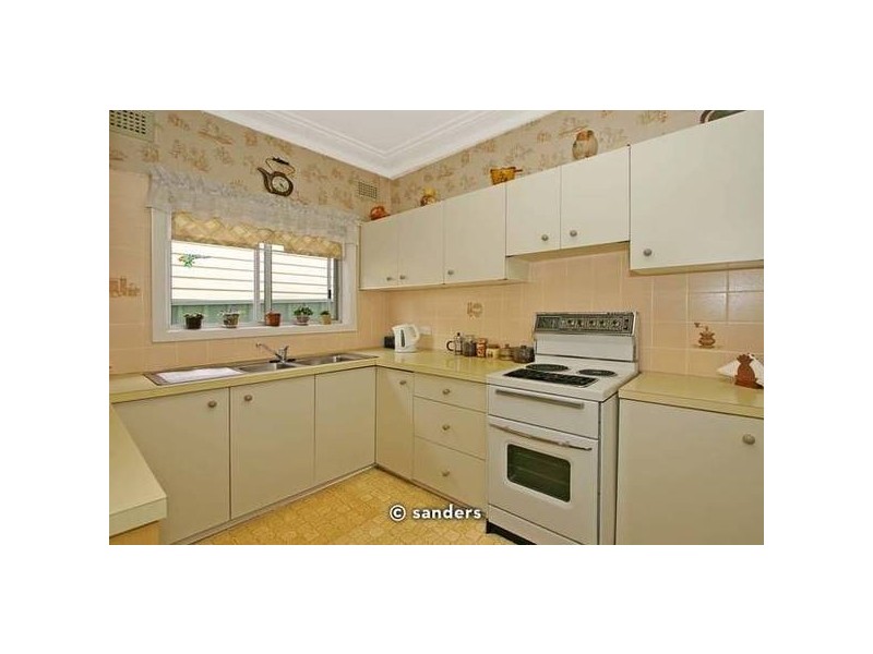 90 Baumans Road, Peakhurst NSW 2210