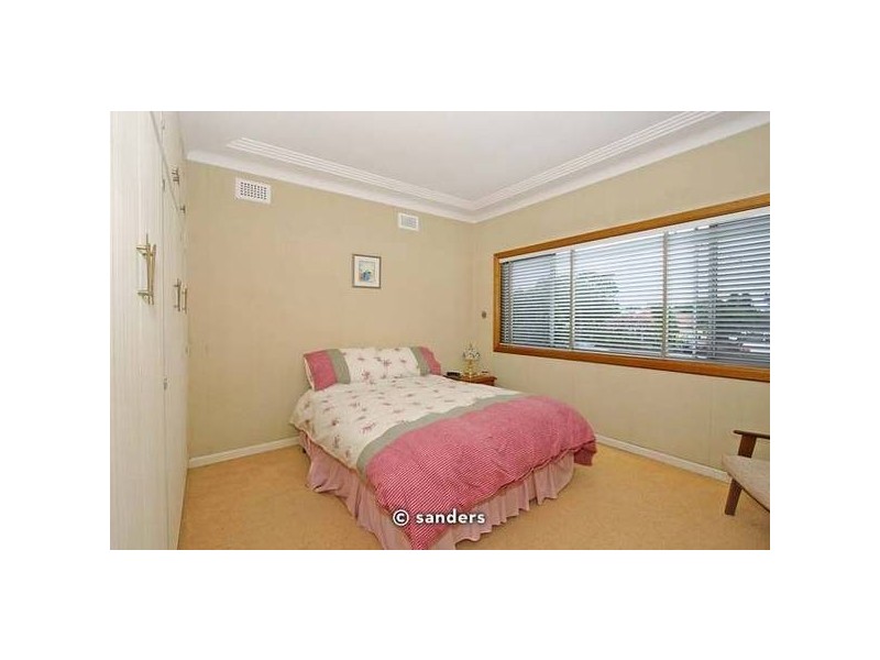 90 Baumans Road, Peakhurst NSW 2210