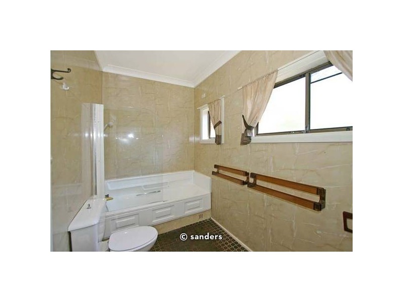 52 Valentia Avenue, Lugarno NSW 2210