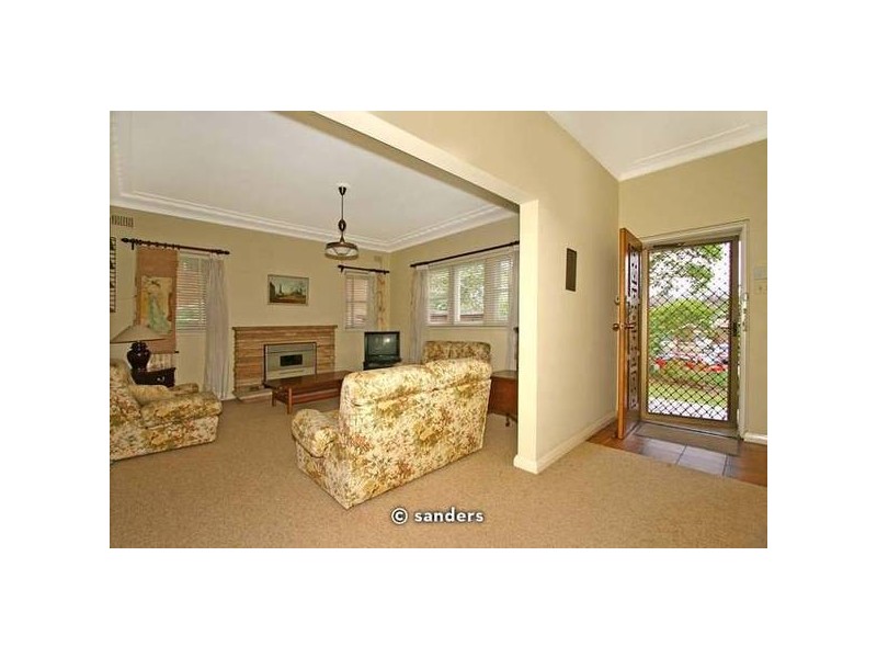 39 Wonoona Parade (east), Oatley NSW 2223