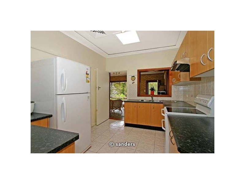 35 Beaumaris Crescent, Mortdale NSW 2223