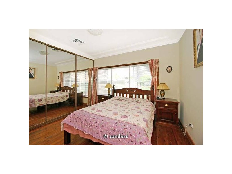 35 Beaumaris Crescent, Mortdale NSW 2223