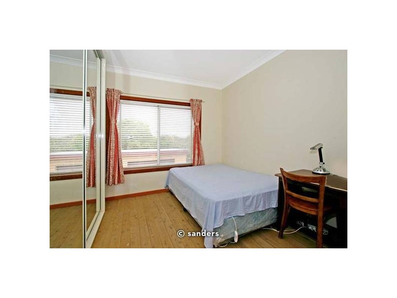 35 Beaumaris Crescent, Mortdale NSW 2223