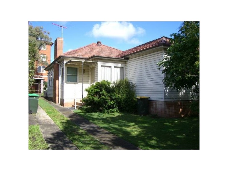 55 Universal Street, Mortdale NSW 2223