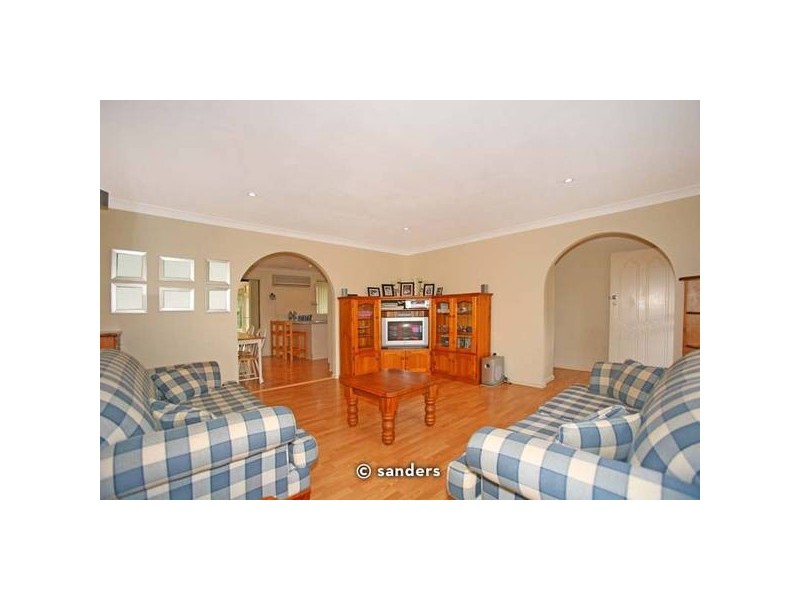 42a Samuel St, Peakhurst NSW 2210