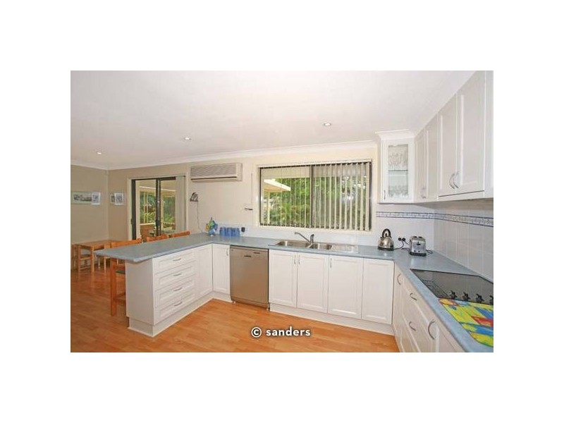 42a Samuel St, Peakhurst NSW 2210