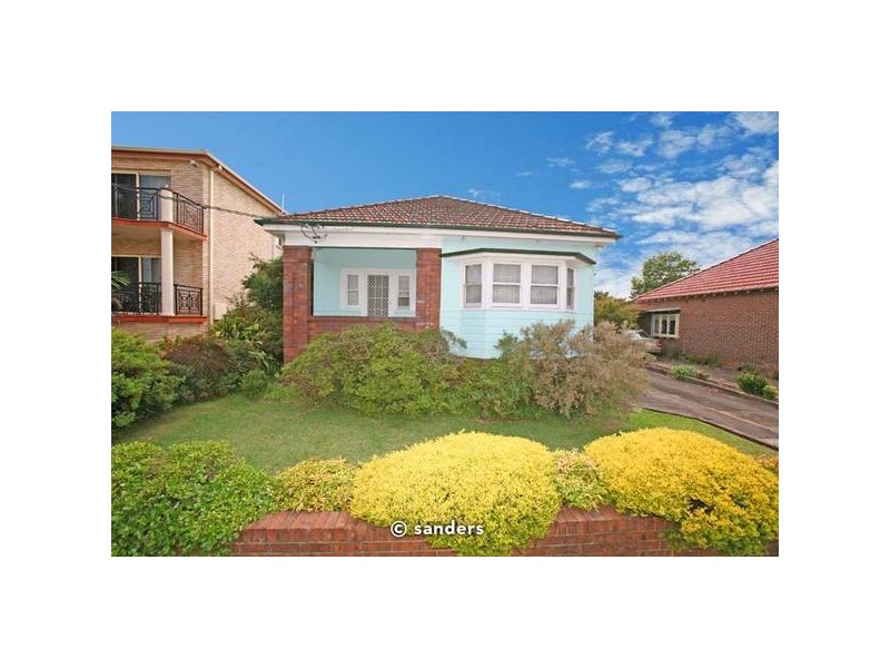 16 Mutual Road, Mortdale NSW 2223