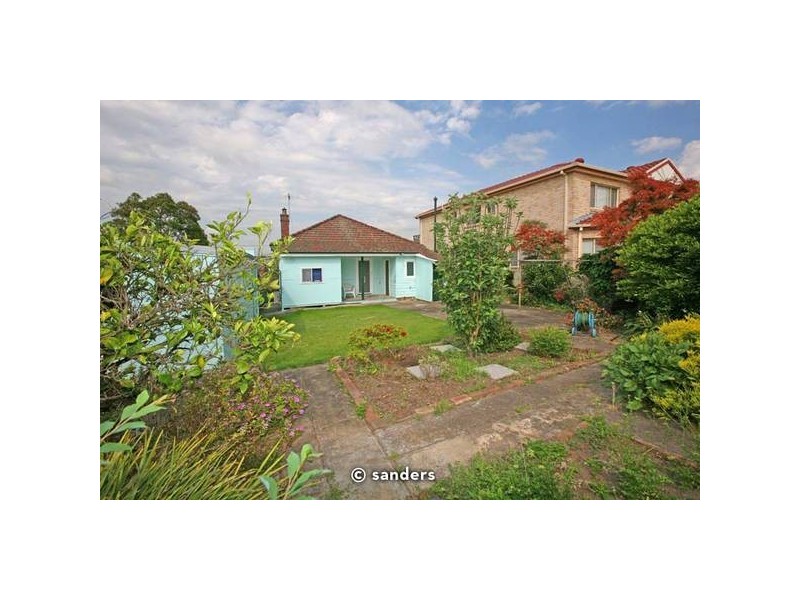 16 Mutual Road, Mortdale NSW 2223