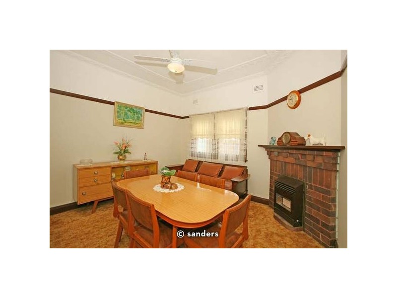 16 Mutual Road, Mortdale NSW 2223