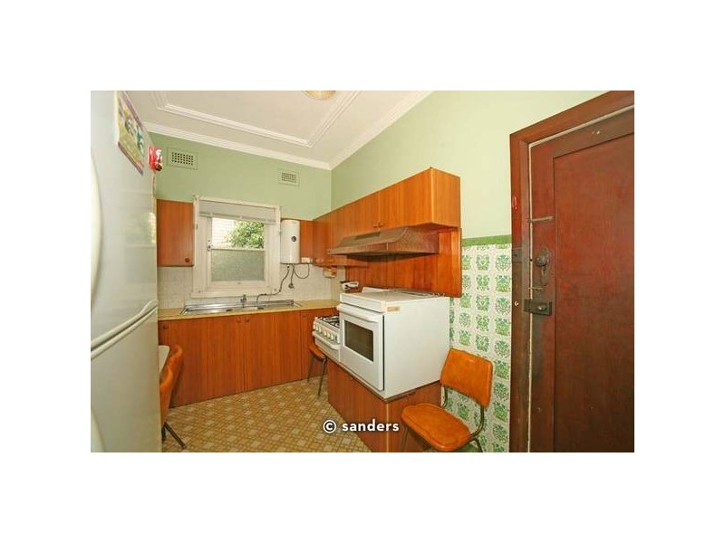 16 Mutual Road, Mortdale NSW 2223