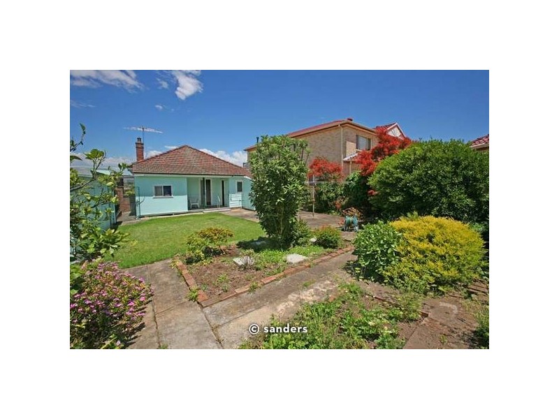 16 Mutual Road, Mortdale NSW 2223