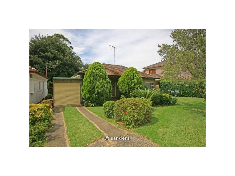 7 Walker Avenue, Peakhurst NSW 2210