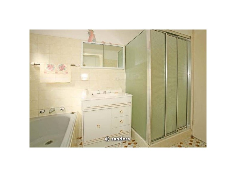 7 Walker Avenue, Peakhurst NSW 2210