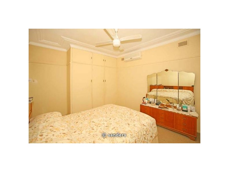 1 Glen Road, Oatley NSW 2223