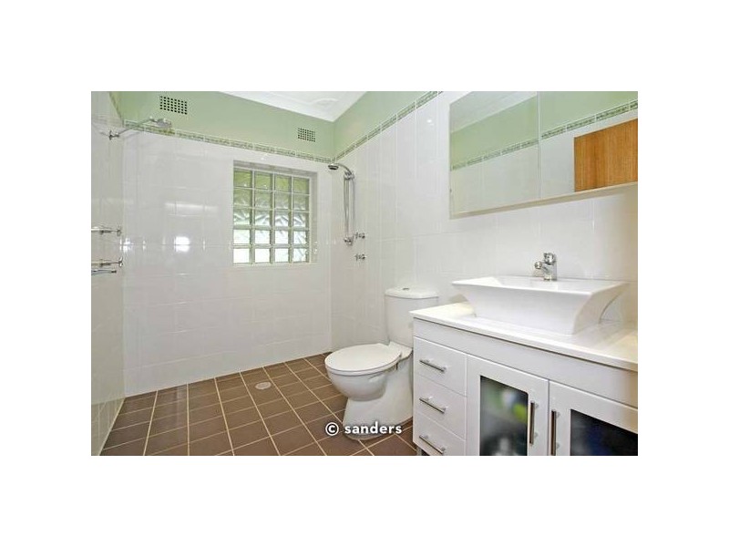 18 Macken Crescent, Oatley NSW 2223