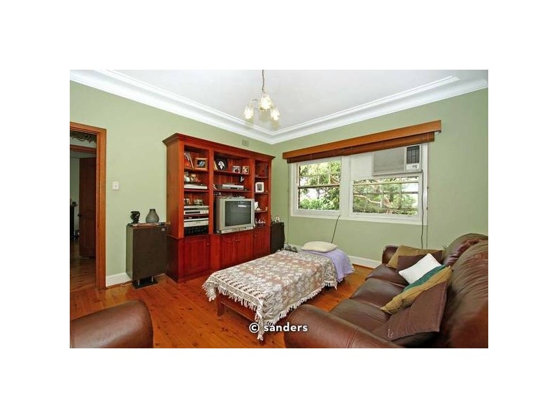 18 Macken Crescent, Oatley NSW 2223