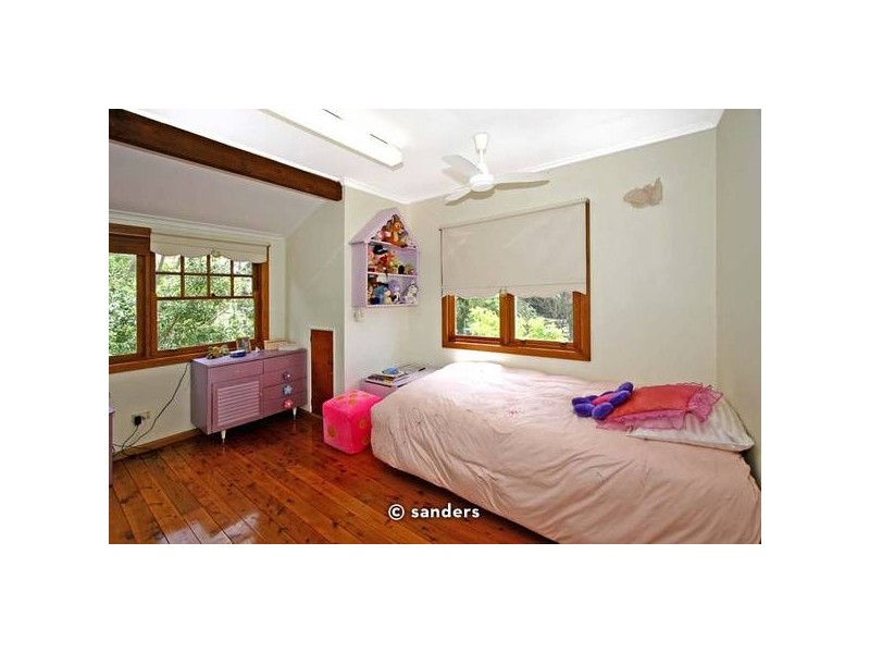 18 Macken Crescent, Oatley NSW 2223