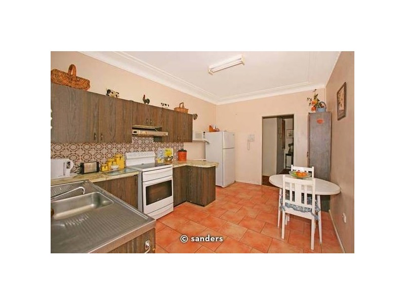 42 Lugarno Pde, Lugarno NSW 2210