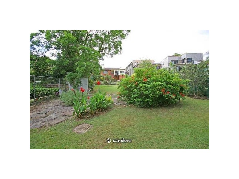 42 Lugarno Pde, Lugarno NSW 2210