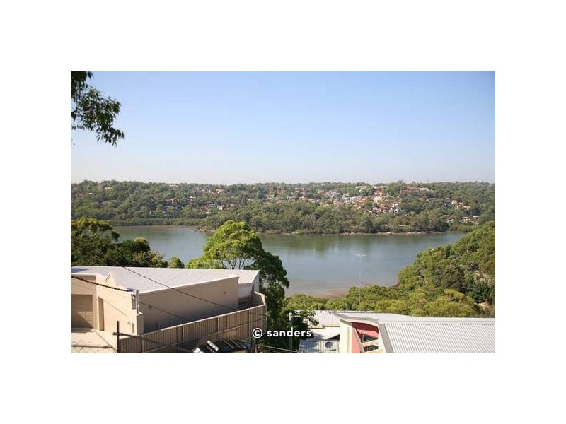 2a Woodlands Avenue, Lugarno NSW 2210