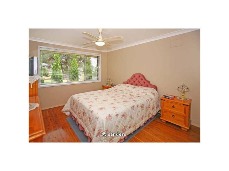 33 Pritchard Place, Peakhurst NSW 2210