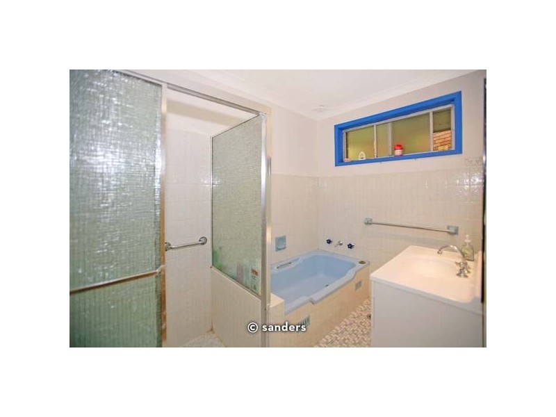 33 Pritchard Place, Peakhurst NSW 2210