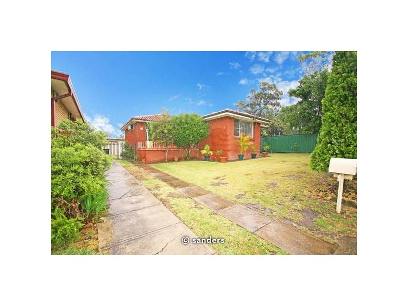 33 Pritchard Place, Peakhurst NSW 2210