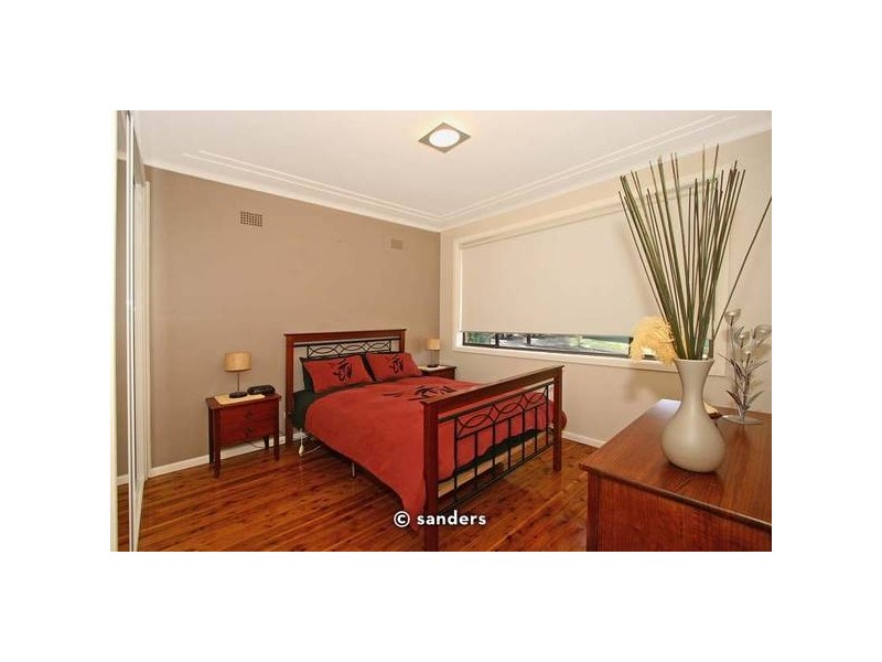 2 Waterside Parade, Peakhurst Heights NSW 2210