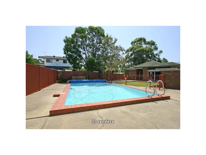 2 Waterside Parade, Peakhurst Heights NSW 2210
