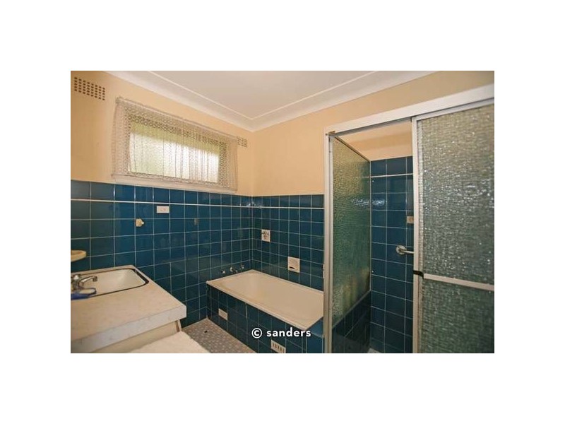 2 Dawn Street, Peakhurst NSW 2210